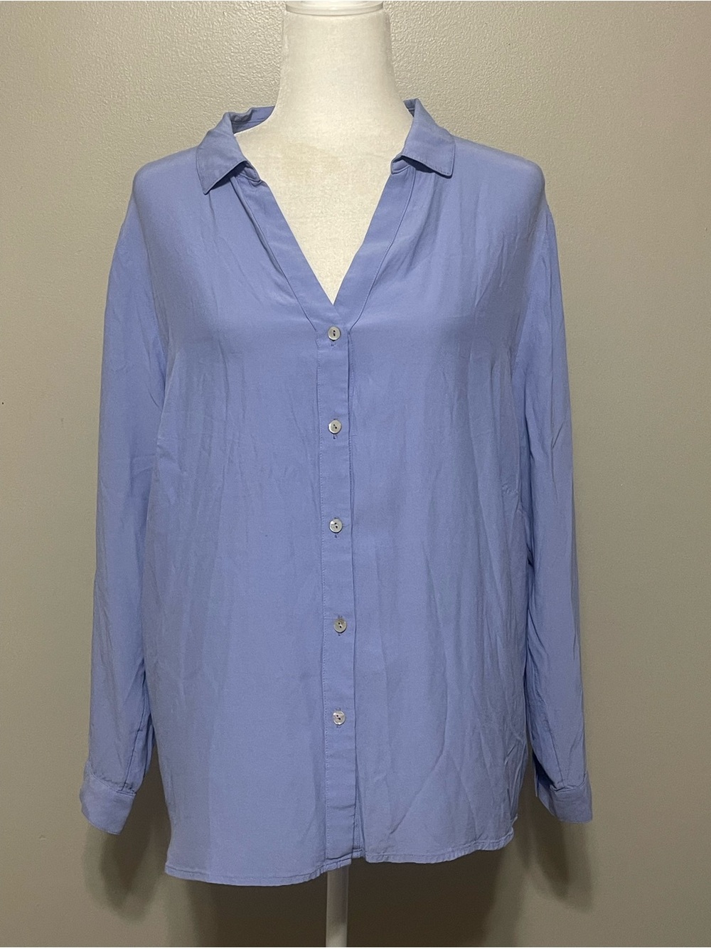 J Jill Button Periwinkle Large Shirt Minimalist Capsule Rayon Professional